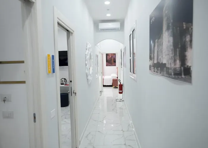 Oda ve Kahvaltı Seven7 Katanya